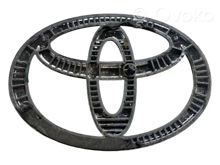 Toyota Corolla E120 E130 Mostrina con logo/emblema della casa automobilistica 7531102100