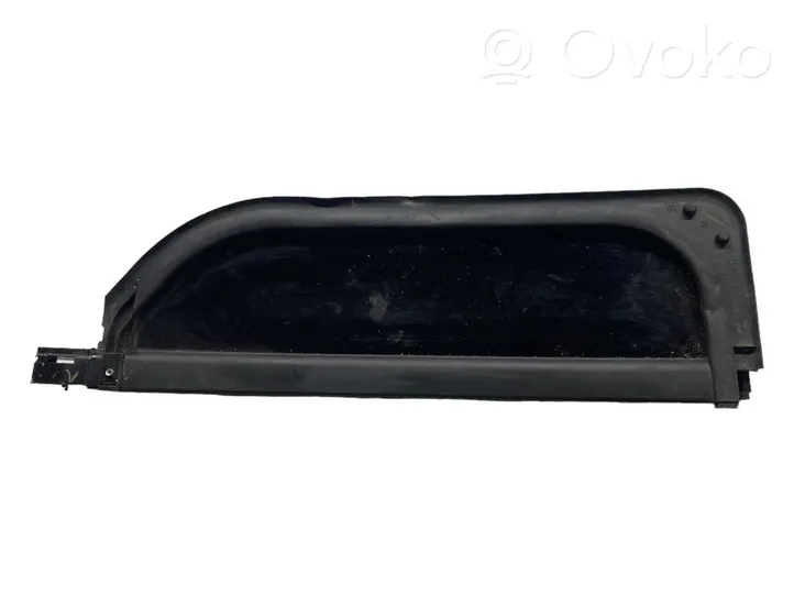 Citroen Berlingo Vetro del deflettore posteriore 9824436180