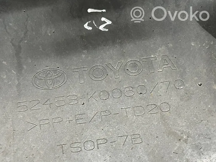 Toyota Yaris XP210 Takapuskurin alaosan lista 52453K0060