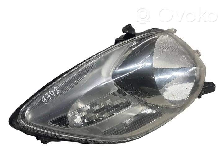 Toyota Yaris Lampa przednia 811500D120