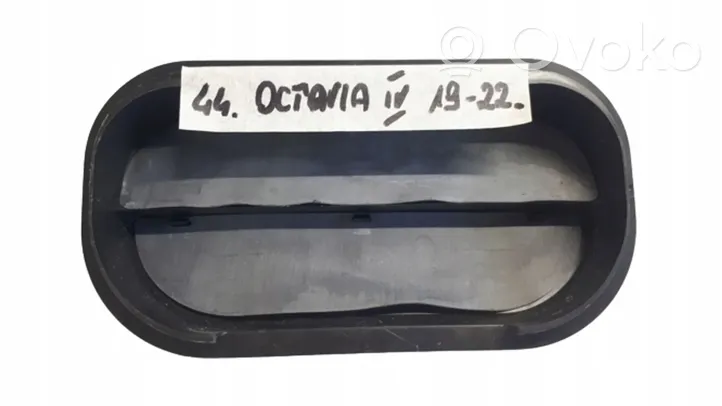 Skoda Octavia Mk4 Quarter panel pressure vent 
