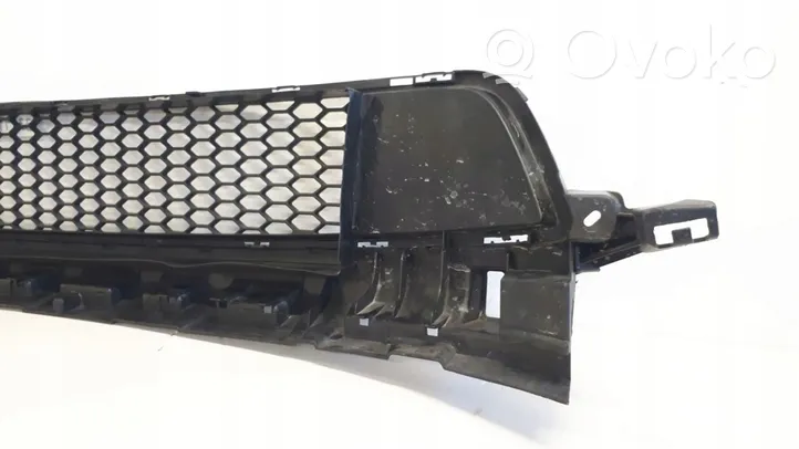 Renault Trafic III (X82) Front bumper lower grill 