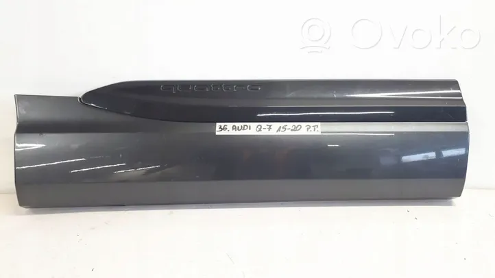 Audi Q7 4M Rivestimento portiera posteriore (modanatura) 