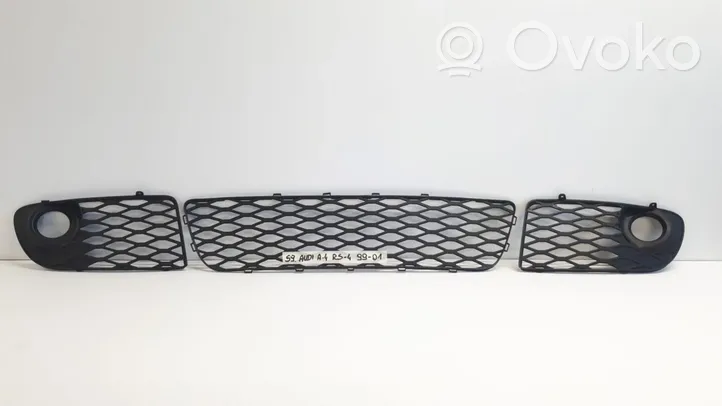 Audi RS4 Kratka dolna zderzaka przedniego 809807683H