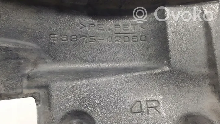 Toyota RAV 4 (XA40) Etupyörän sisälokasuojat 