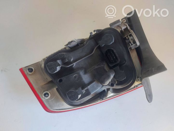 Audi A4 S4 B6 8E 8H Lampa tylna 965083