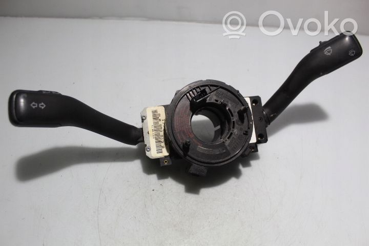 Seat Toledo II (1M) Leva/interruttore dell’indicatore di direzione e tergicristallo 4B0953503