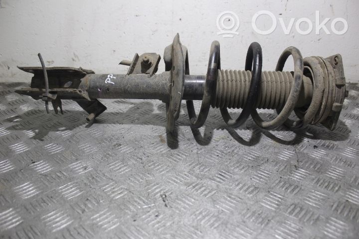 Nissan Qashqai Etuiskunvaimennin kierrejousella 54302JD75A