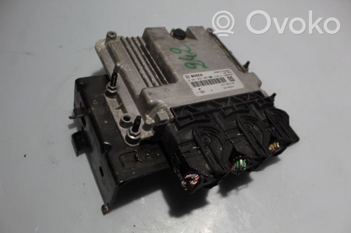 Renault Kangoo II Calculateur moteur ECU 0281032885