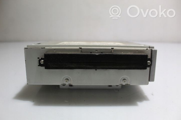 Volvo S40 Cadre, panneau d'unité radio / GPS 67077333