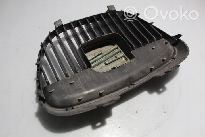 Seat Cordoba (6L) Atrapa chłodnicy / Grill 