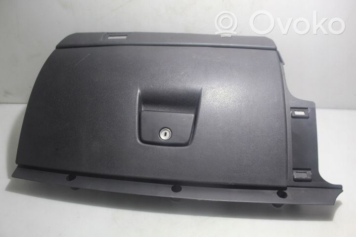 Volvo C30 Boite à gants 39888609