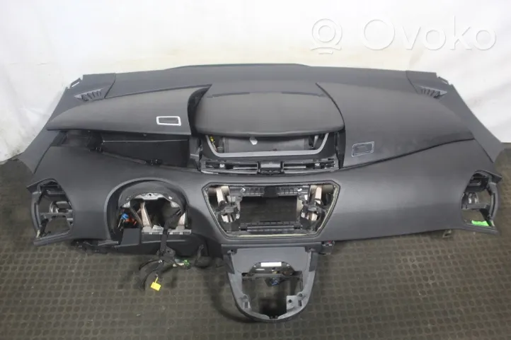 Citroen C4 Grand Picasso Dashboard 