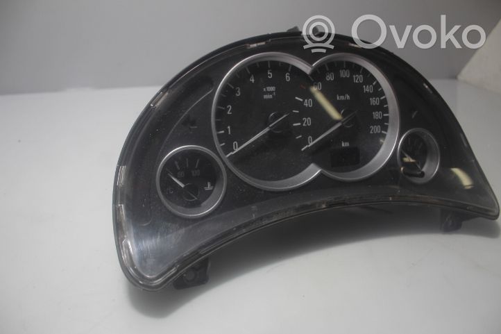 Opel Corsa C Clock 