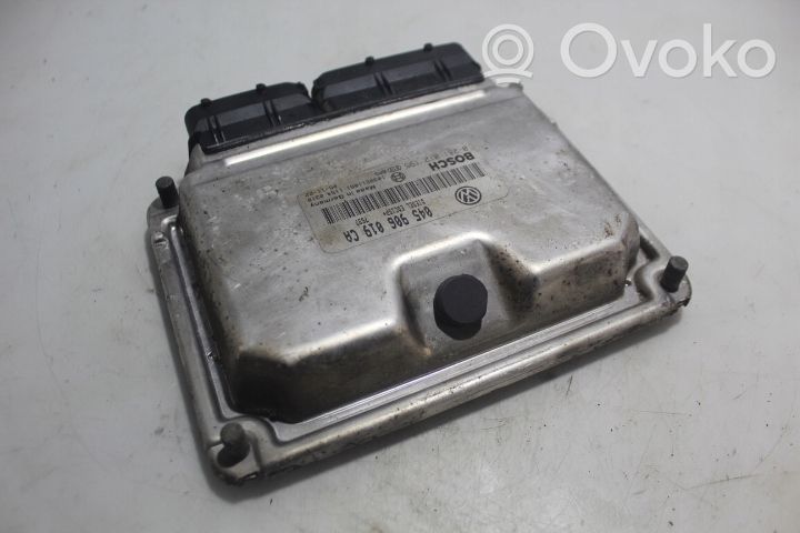 Volkswagen Polo IV 9N3 Unité de commande, module ECU de moteur 0281012195