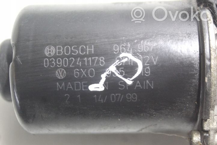 Volkswagen Polo III 6N 6N2 6NF Pyyhkimen moottori 0390241178