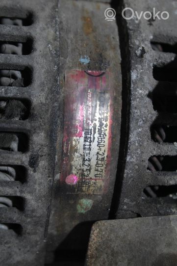 Toyota Corolla Verso E121 Generatore/alternatore 