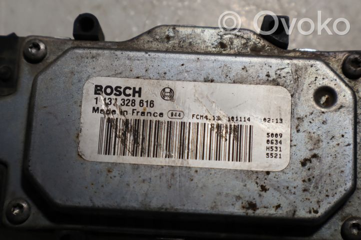 Volkswagen Caddy Puhaltimen ohjainlaite 1137328616