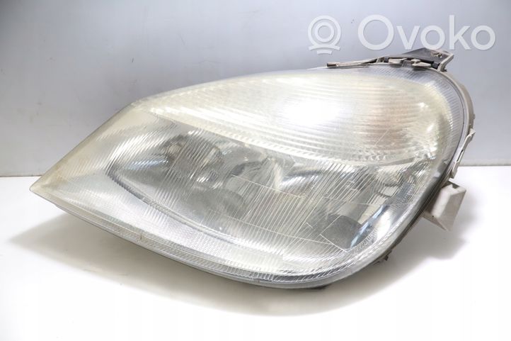 Mercedes-Benz Vaneo W414 Lampa przednia 