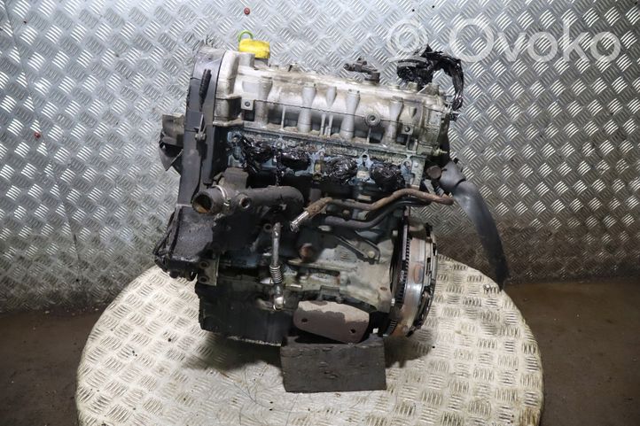 Opel Combo D Silnik / Komplet 940B7000