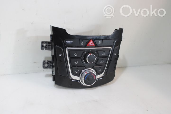 Hyundai i30 Interrupteur ventilateur 