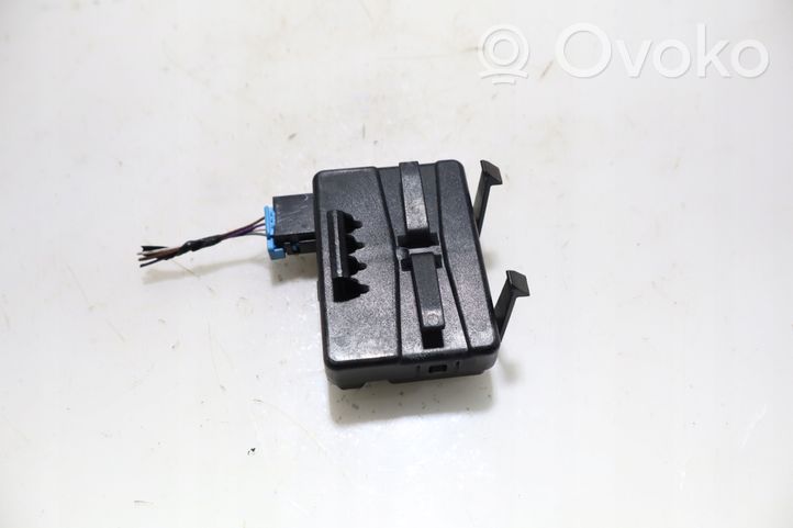 Opel Astra K Door central lock control unit/module 