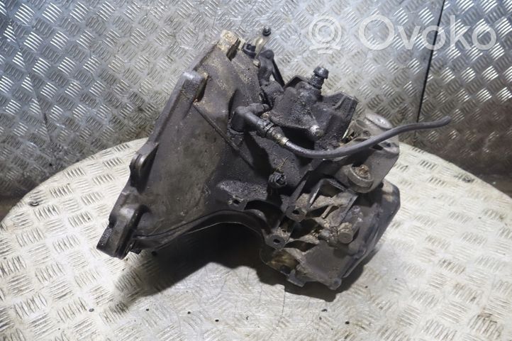 Opel Meriva B Manual 5 speed gearbox 55655177