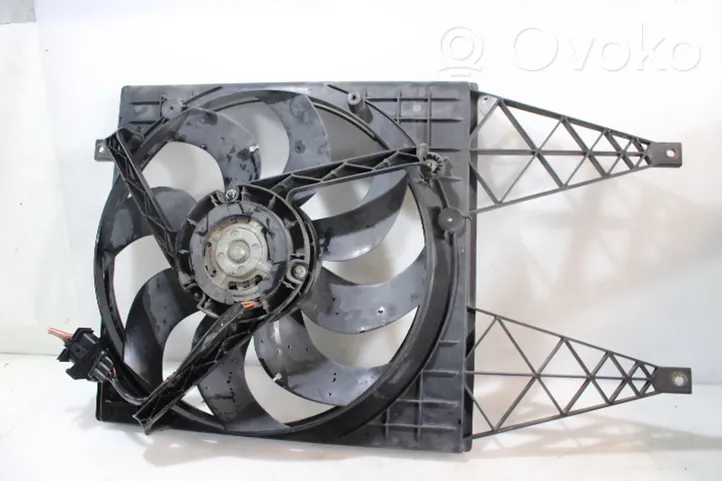 Volkswagen Polo IV 9N3 Ventilateur, condenseur de climatisation 