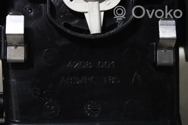 Skoda Fabia Mk1 (6Y) Dysze / Kratki nawiewu deski rozdzielczej 