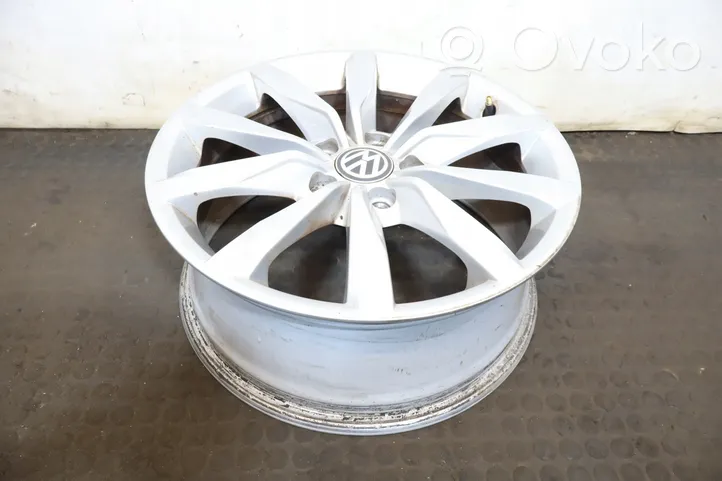 Volkswagen Golf VII R17 alloy rim 