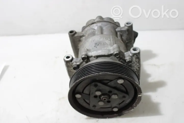 Renault Twingo II Air conditioning (A/C) compressor (pump) 8200953359