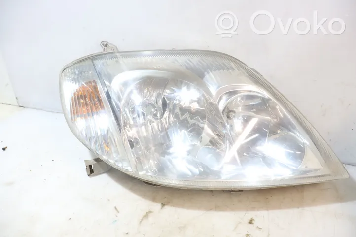 Toyota Corolla Verso E121 Lampa przednia 