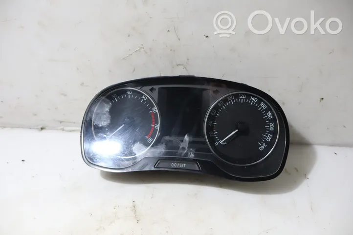 Skoda Fabia Mk3 (NJ) Horloge 