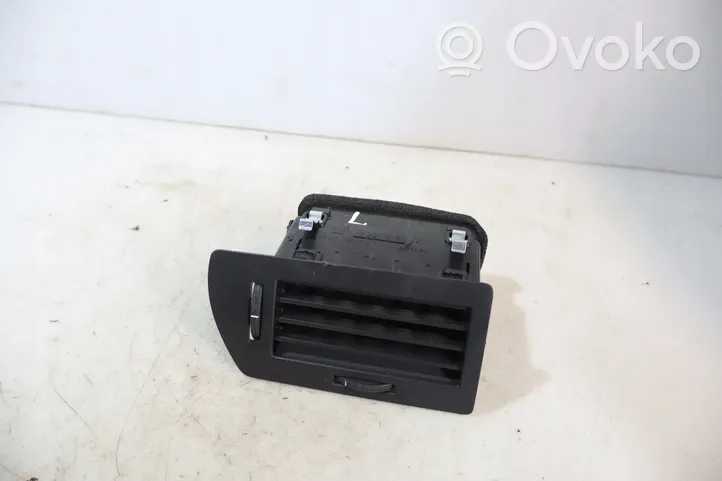 Opel Astra H Copertura griglia di ventilazione laterale cruscotto 