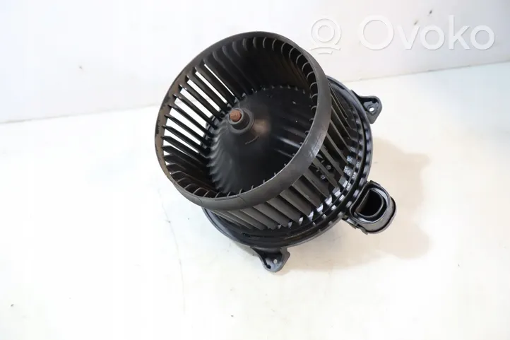 Ford Transit Courier Ventola riscaldamento/ventilatore abitacolo 0130115579