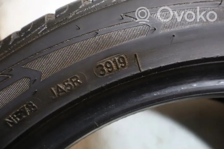 Ford Focus C-MAX R18 winter tire 