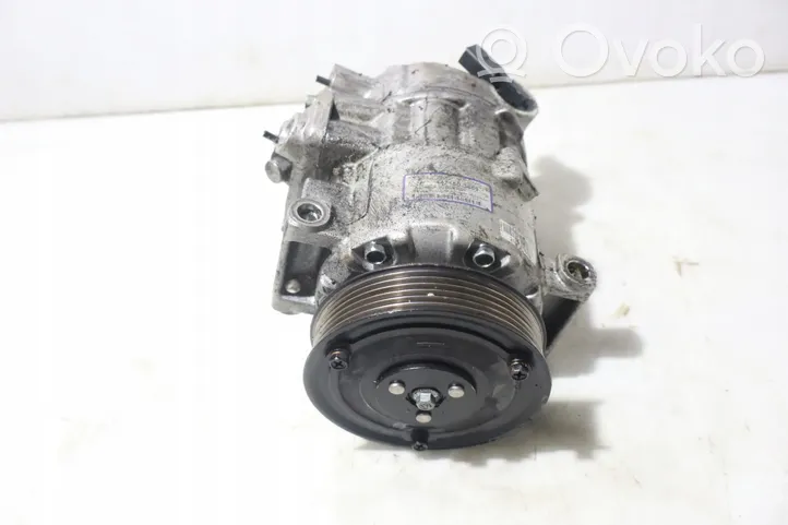 Volkswagen Golf VI Ilmastointilaitteen kompressorin pumppu (A/C) 