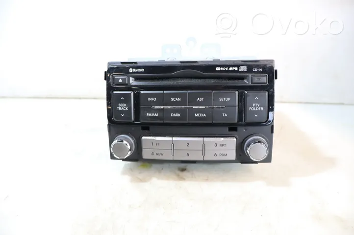 Hyundai i20 (PB PBT) Radion/GPS-laitteen pääyksikön kehys 