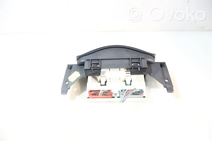 Renault Clio II Monitor/display/piccolo schermo 