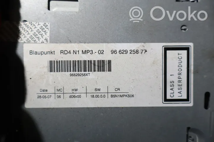 Citroen C4 I Cadre, panneau d'unité radio / GPS 