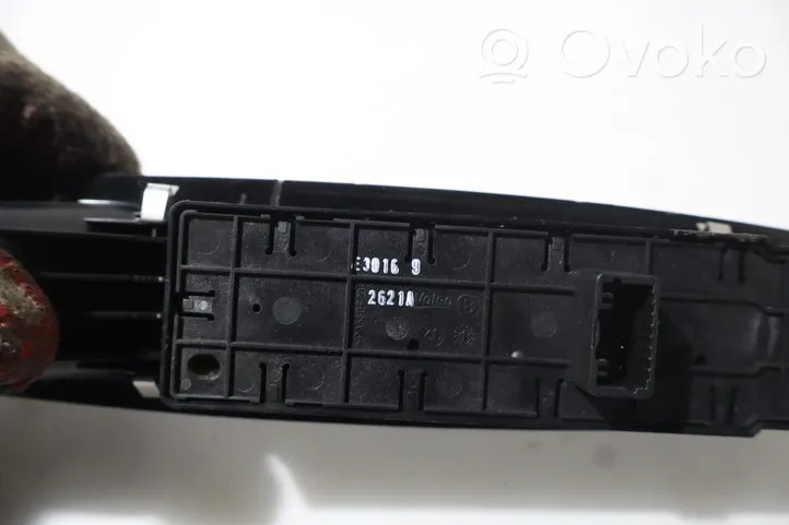 Renault Megane III Electric window control switch 