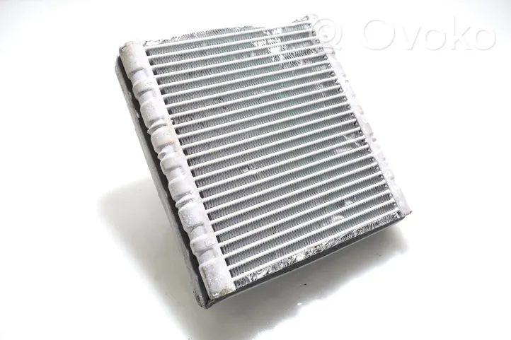 Volkswagen Polo VI AW Air conditioning (A/C) radiator (interior) KC966001