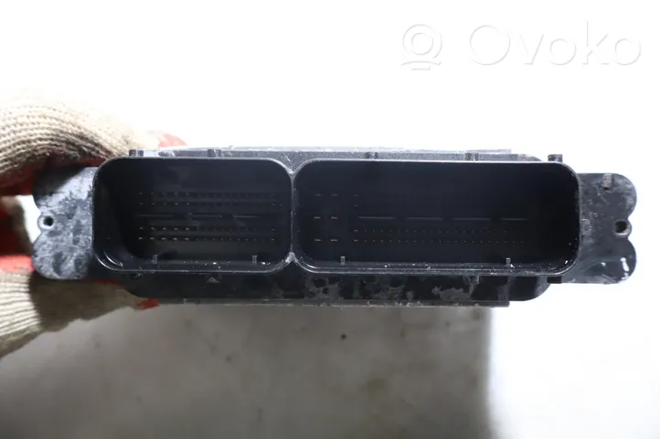 Volkswagen Polo VI AW Komputer / Sterownik ECU silnika 0261S17501