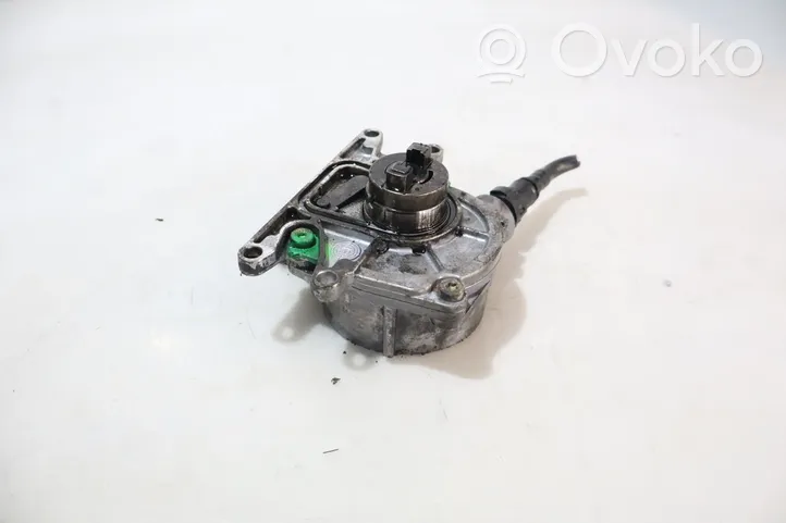 Opel Zafira A Vacuum pump 