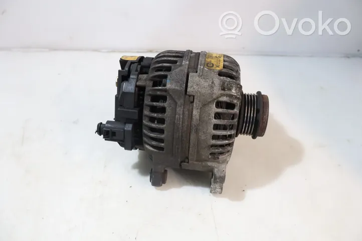 Volkswagen PASSAT B5.5 Generatore/alternatore 