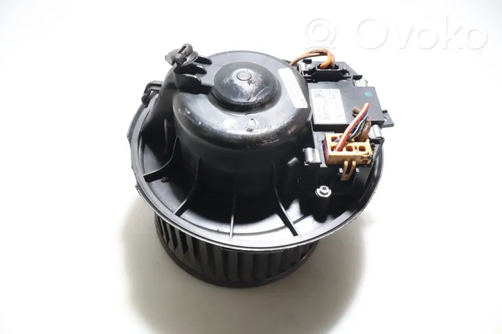Volkswagen Tiguan Heater fan/blower 