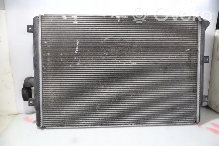 Volkswagen PASSAT B6 Radiateur de refroidissement 