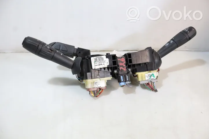 Renault Captur Light switch 