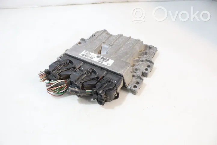 Renault Captur Unité de commande, module ECU de moteur S180158135