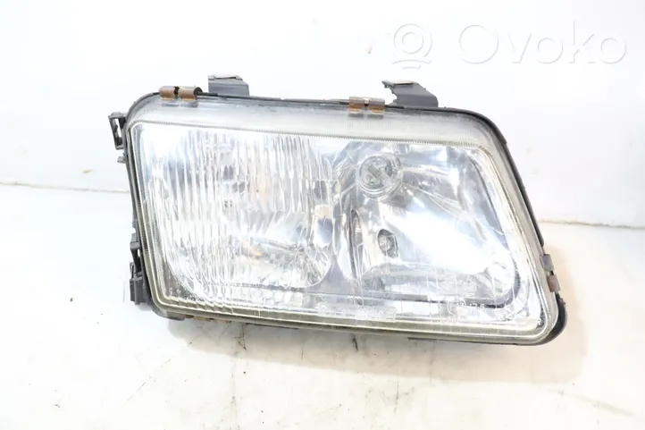 Audi A3 S3 8L Lampa przednia 